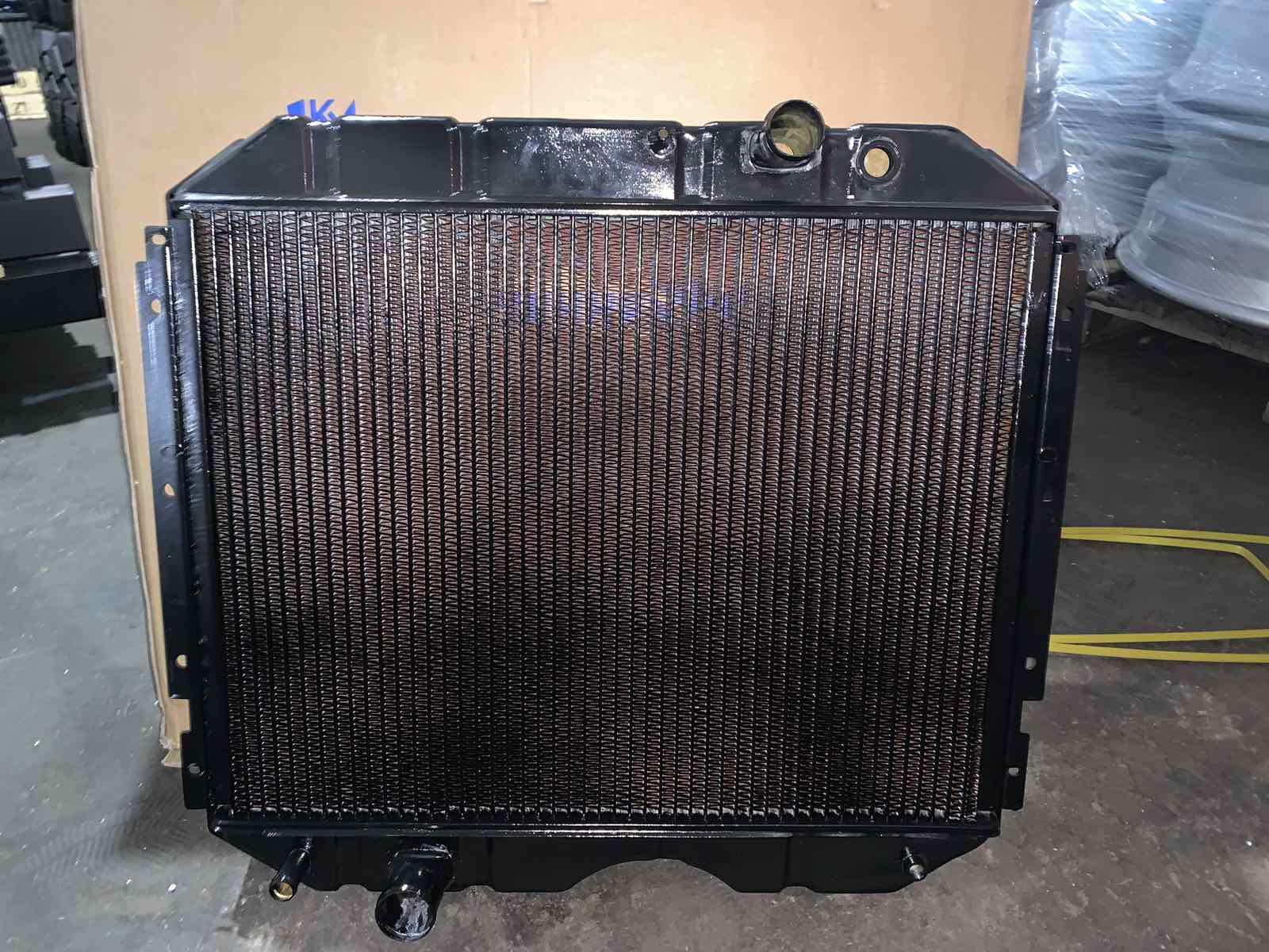 Радиатор охлаждения 4х рядный медный ГАЗ 3309 Д243 (пр-во КАМАХ)